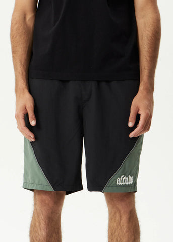 Sporting Panelled Short 20" - Black