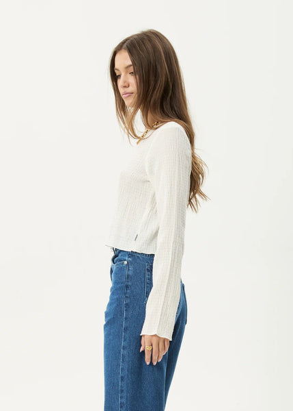 Focus Seersucker LS Top - White