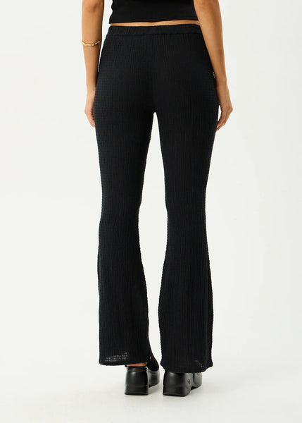Focus Seersucker Flare Pant - Black