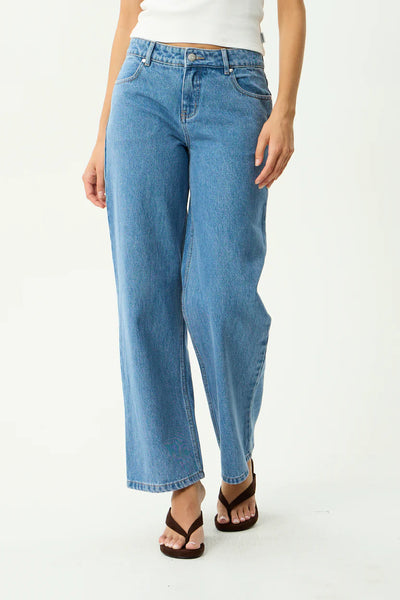 Alyra Low Rise Wide Leg Jean - Worn Blue