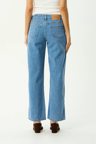 Alyra Low Rise Wide Leg Jean - Worn Blue