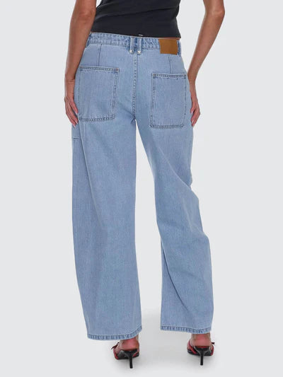 Sloane Low Rise Barrel Jeans - Ageless Blue