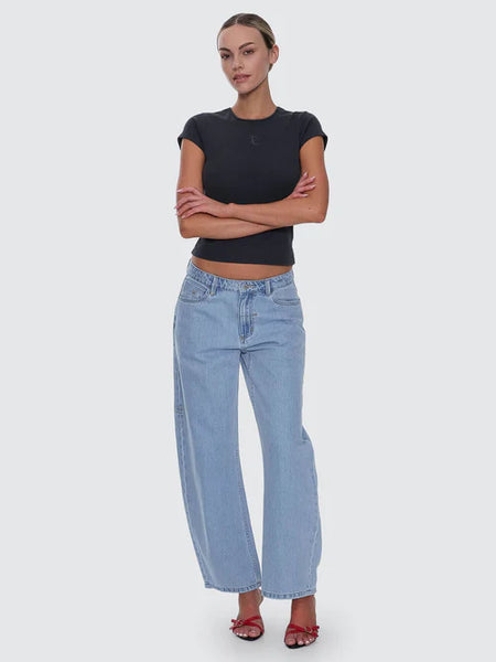 Sloane Low Rise Barrel Jeans - Ageless Blue