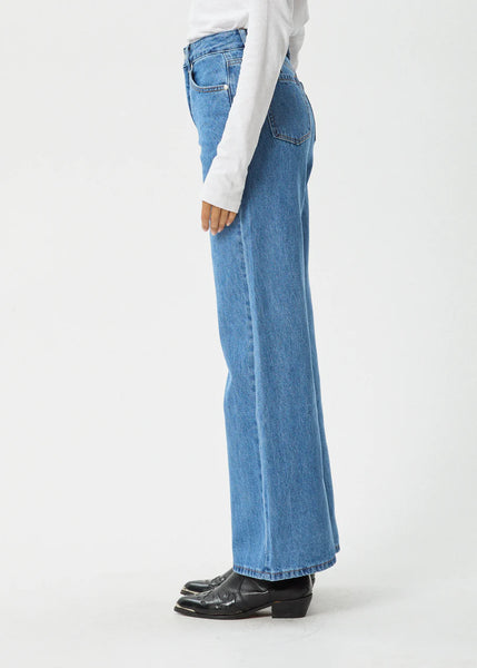 Gigi Hemp Flared Jean - New Worn Blue