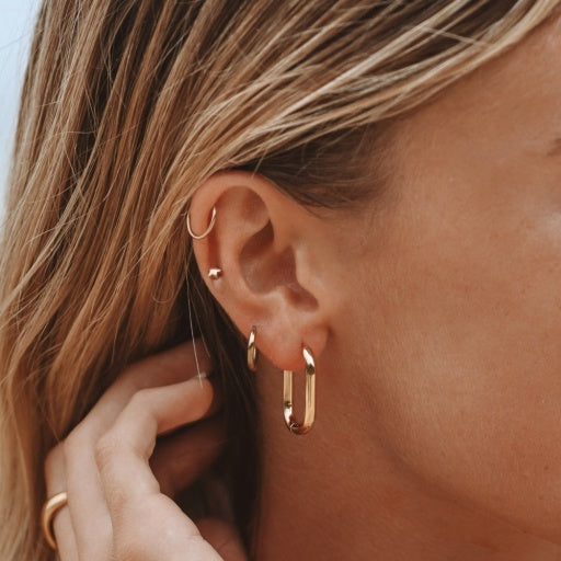 Oval Hoop Earrings - Gold