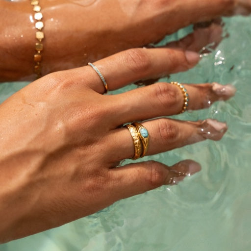 Turquoise Fine Ring - Gold